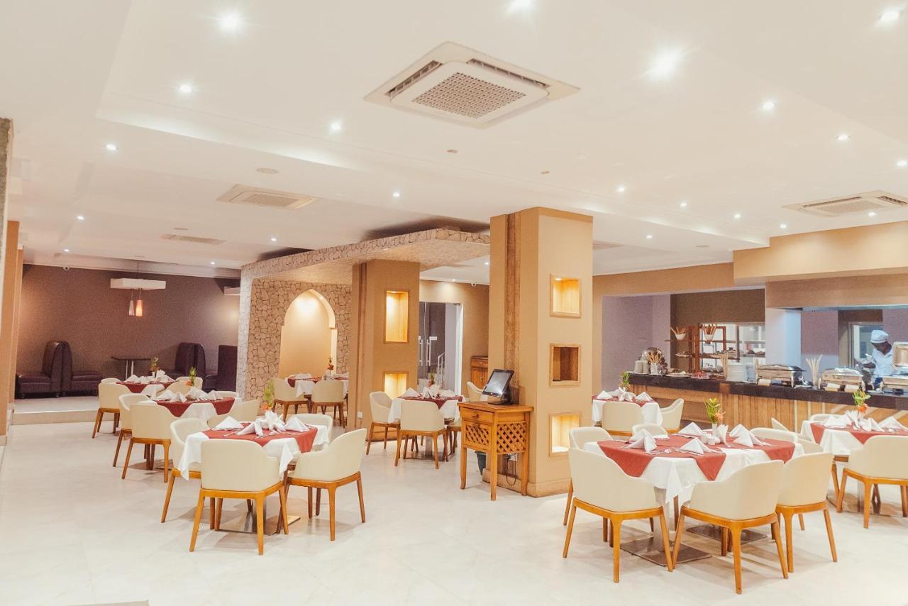 Tanga Beach Resort & Spa Екстериор снимка