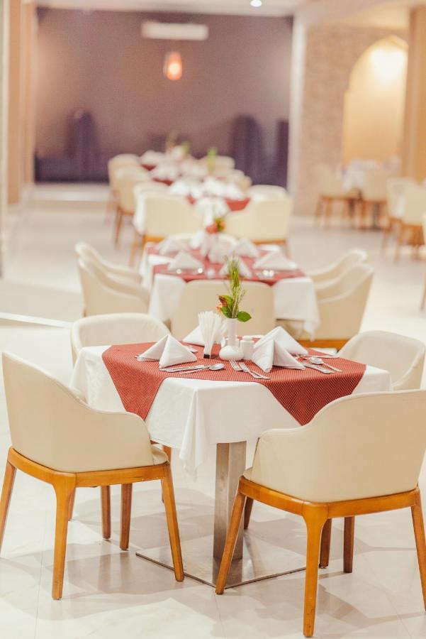 Tanga Beach Resort & Spa Екстериор снимка